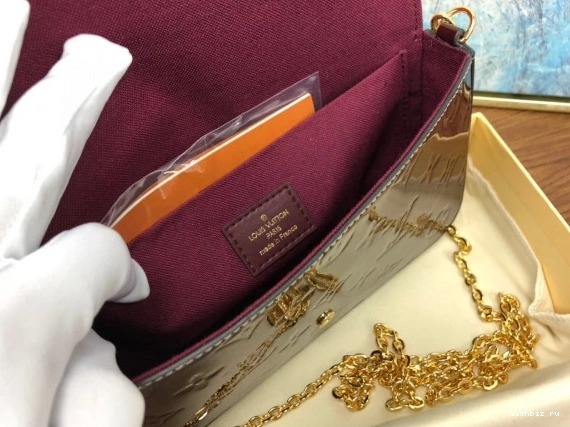 WIS POCHETTE VUITTON FÉLICIE LOUIS 0814